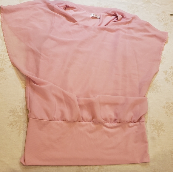 Hount light pink butterfly top size M - Picture 6 of 6